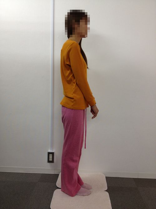 巻き肩のサイン