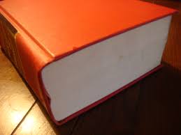 巻き肩だと、横から見た時に分厚く見える