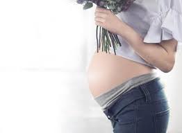 妊娠、抱っこで反り腰が原因の腰痛になる前に