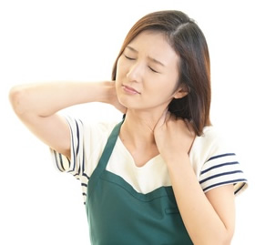 大阪で肩こりや頭痛の原因ストレートネックを改善1